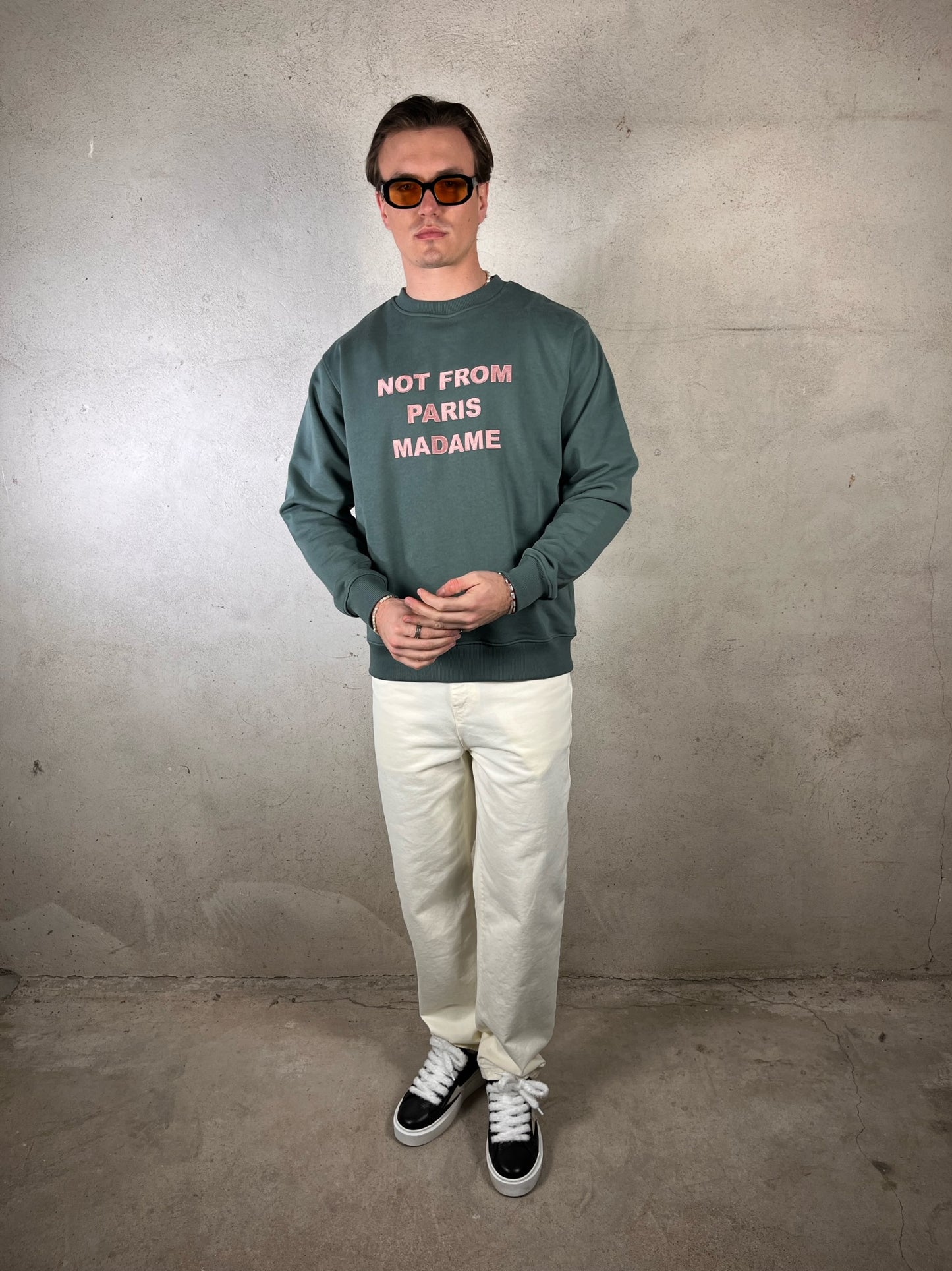 Le Sweatshirt Slogan