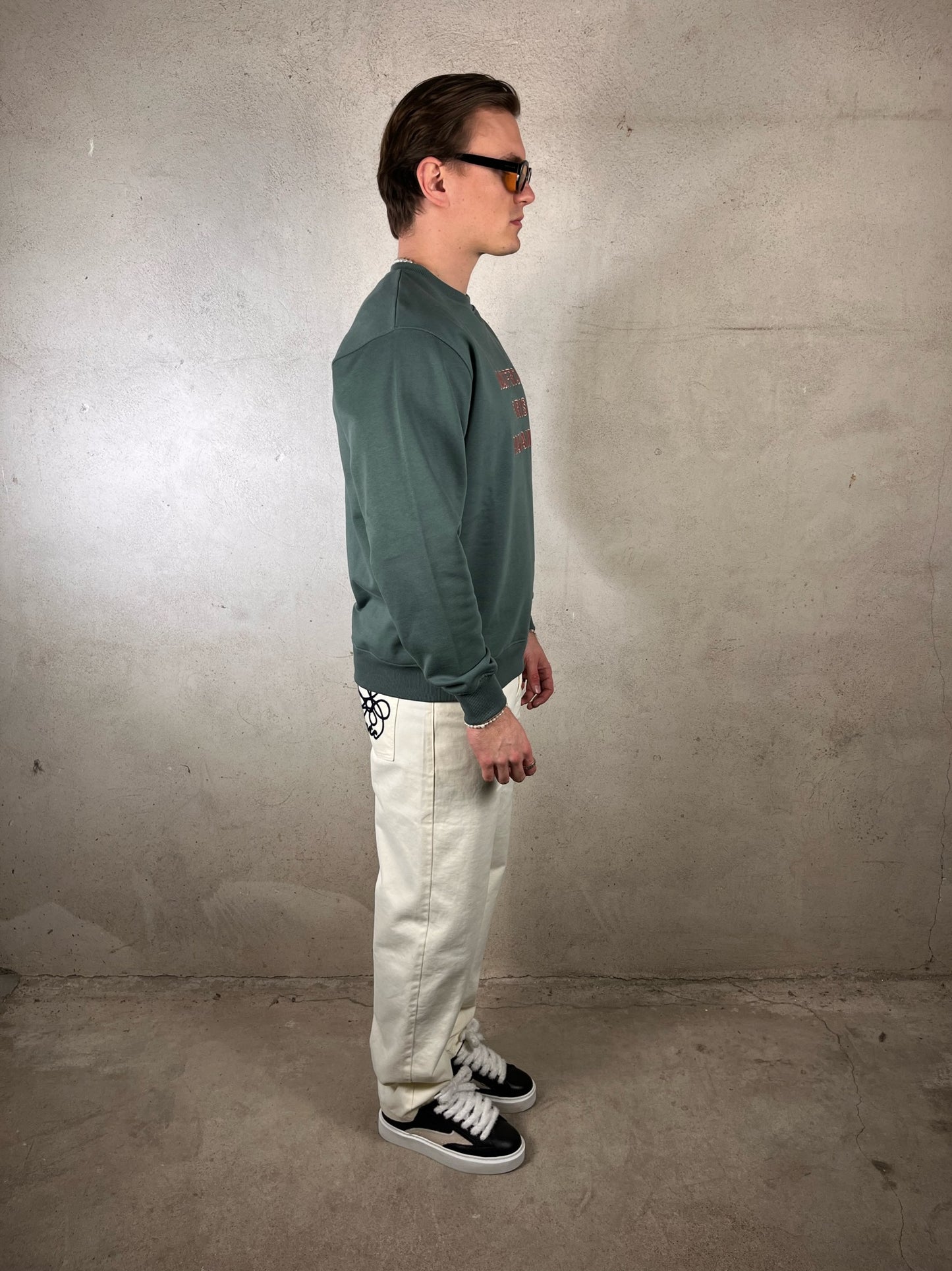 Le Sweatshirt Slogan