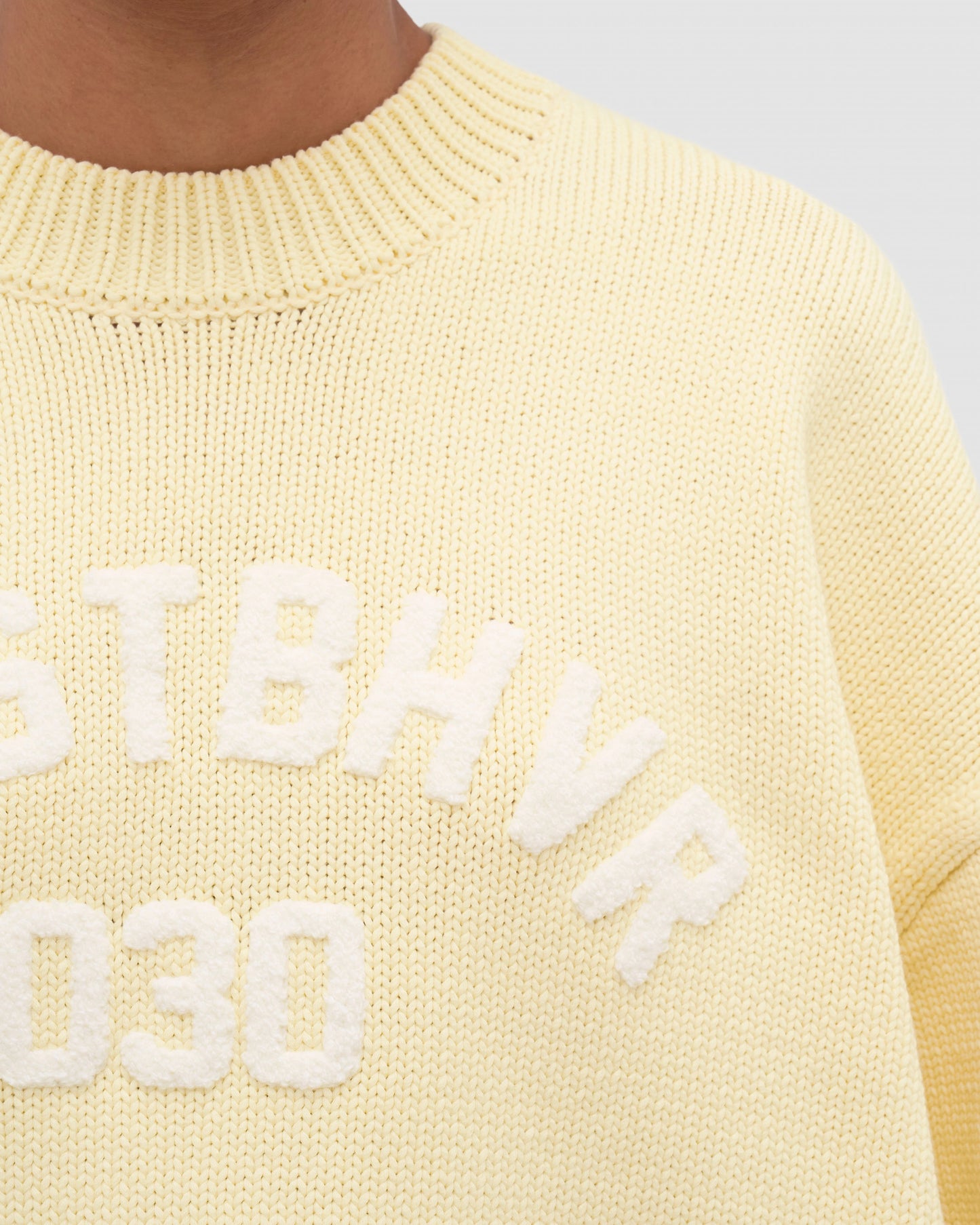 WRSTBHVR Luna V3 Sweater – Close-up