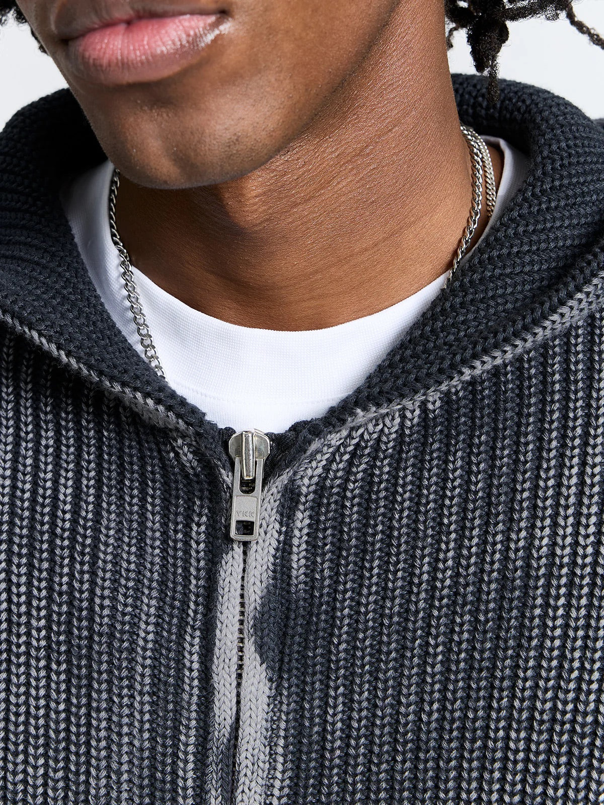 ESSENTIAL KNIT ZIP-HOODIE
