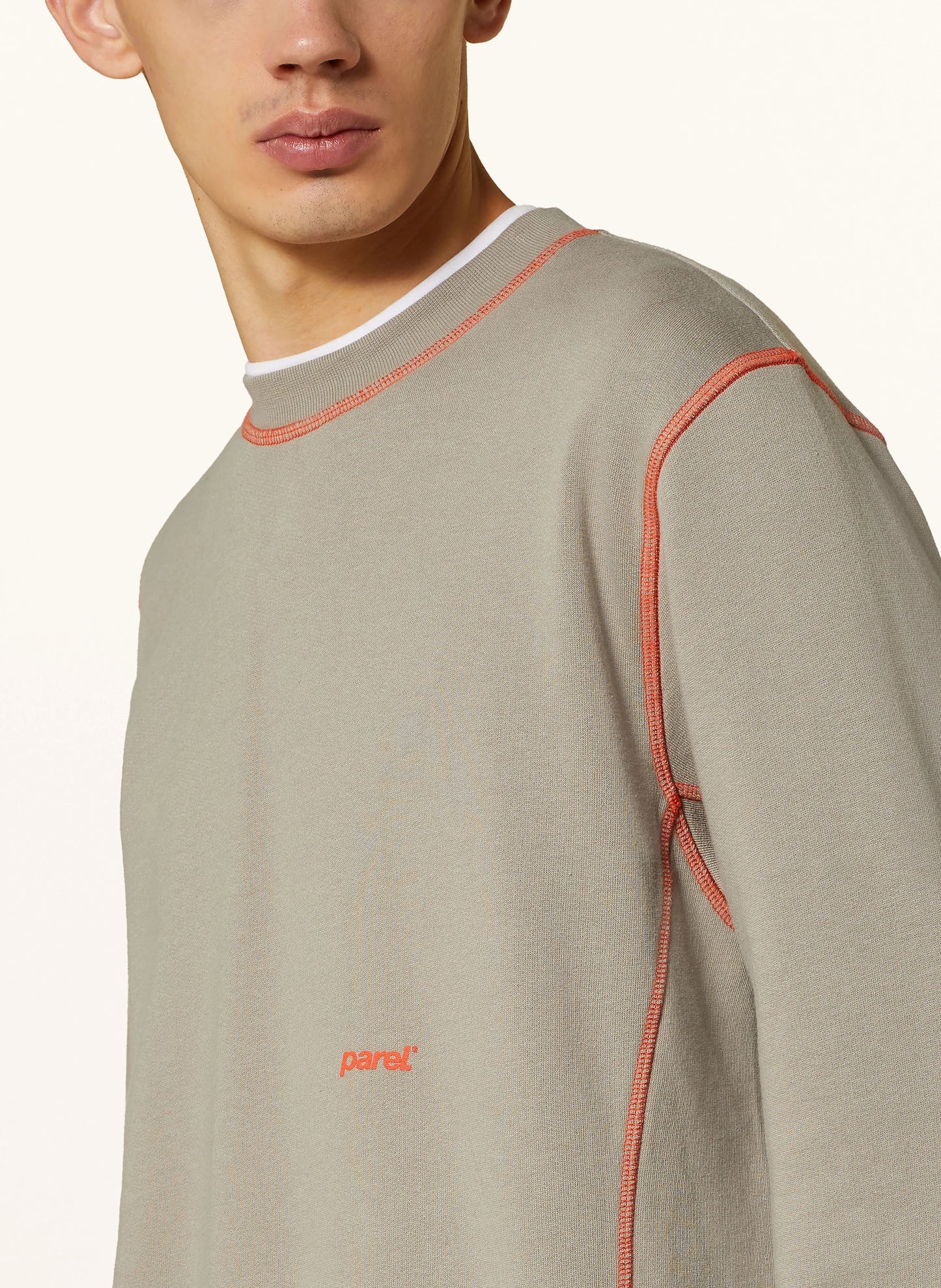 Contrast Crewneck
