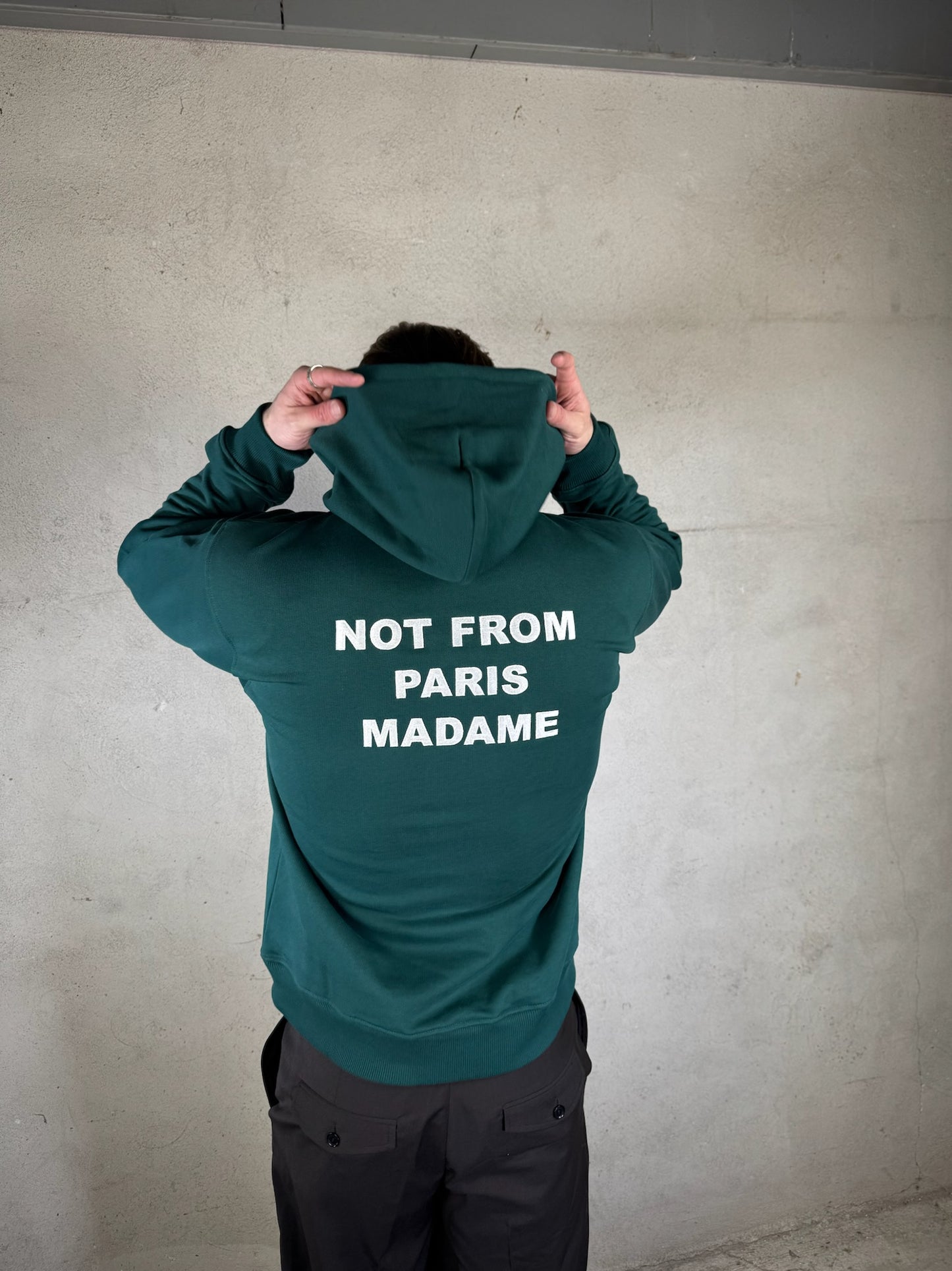 Le Hoodie Slogan