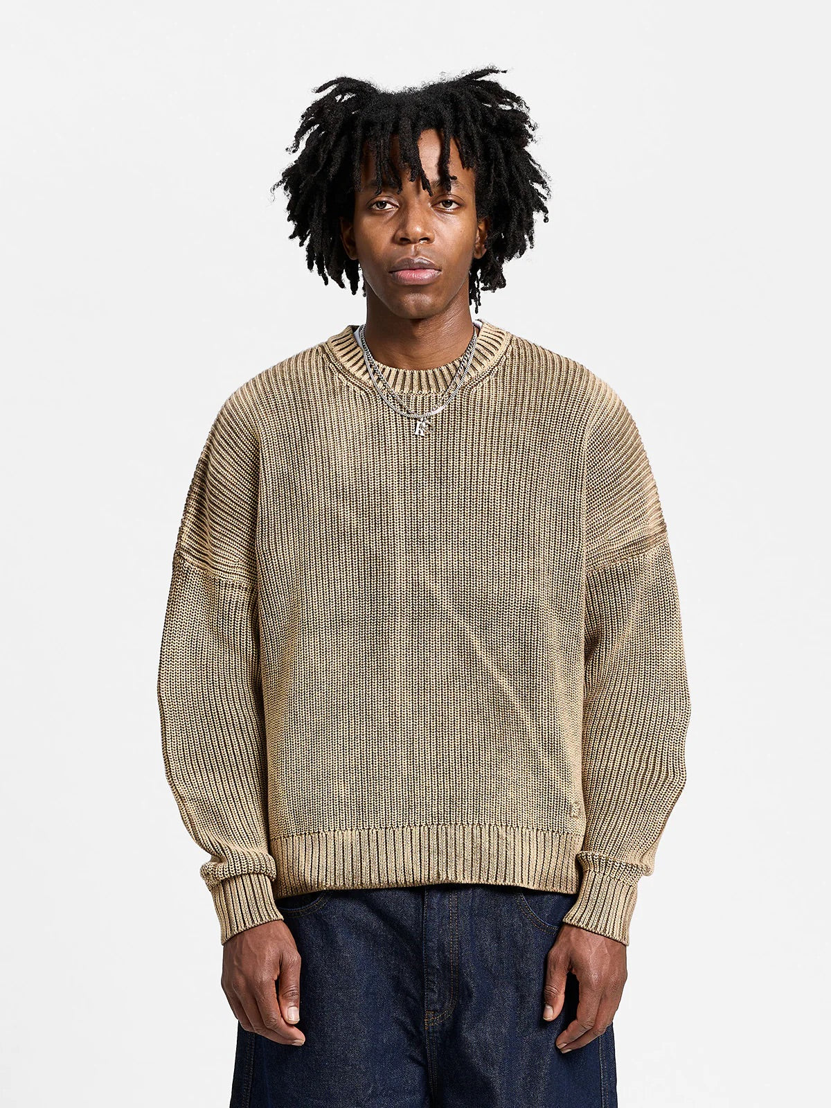 ESSENTIAL KNIT SWEATER