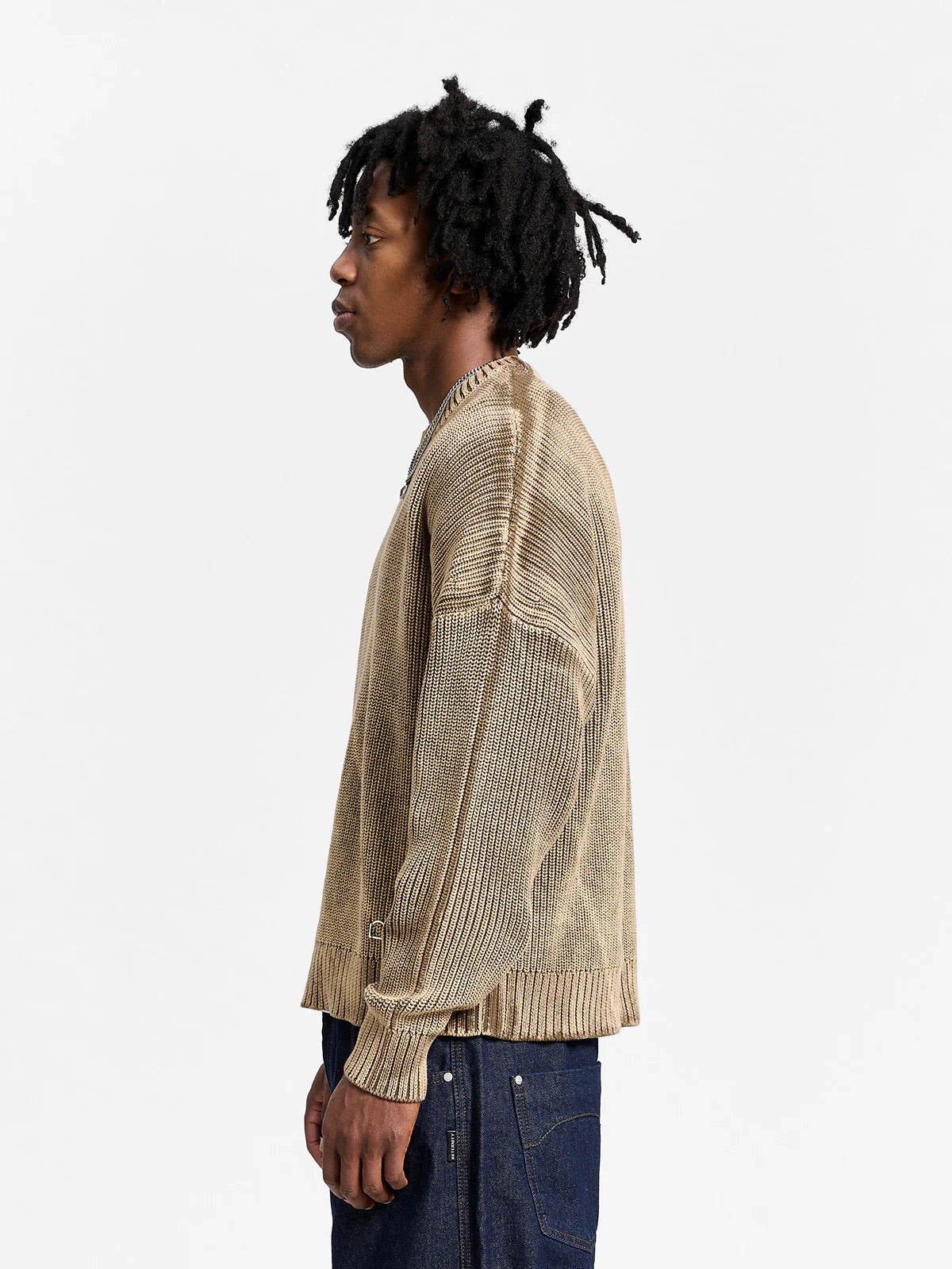 ESSENTIAL KNIT SWEATER