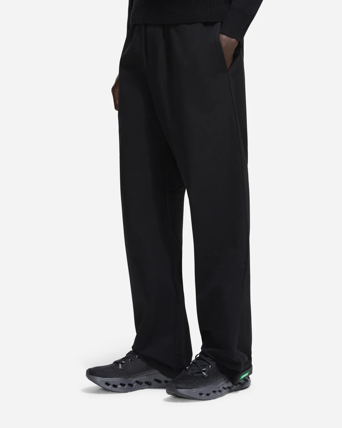 Flaneur Badge Formal Tech Pants – Seitenansicht